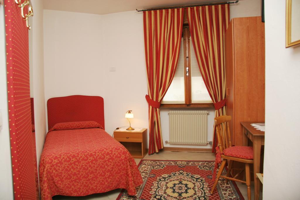 Albergo Garni Cavento Pinzolo Eksteriør bilde