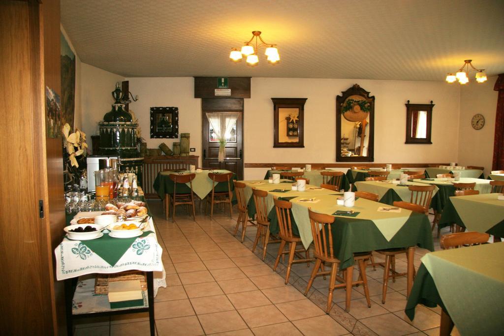 Albergo Garni Cavento Pinzolo Eksteriør bilde